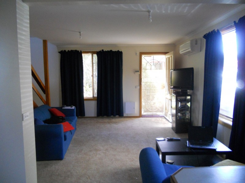 8/88 Hilton Rd, Claremont TAS 7011