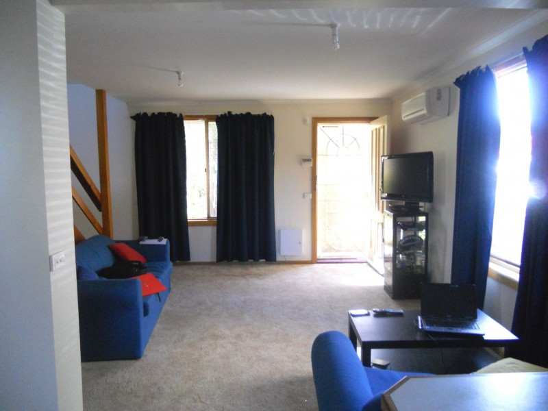 8/88 Hilton Rd, Claremont TAS 7011