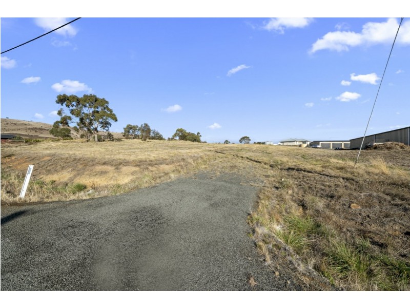 8 Parkes Court, Brighton TAS 7030