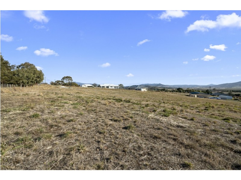 8 Parkes Court, Brighton TAS 7030