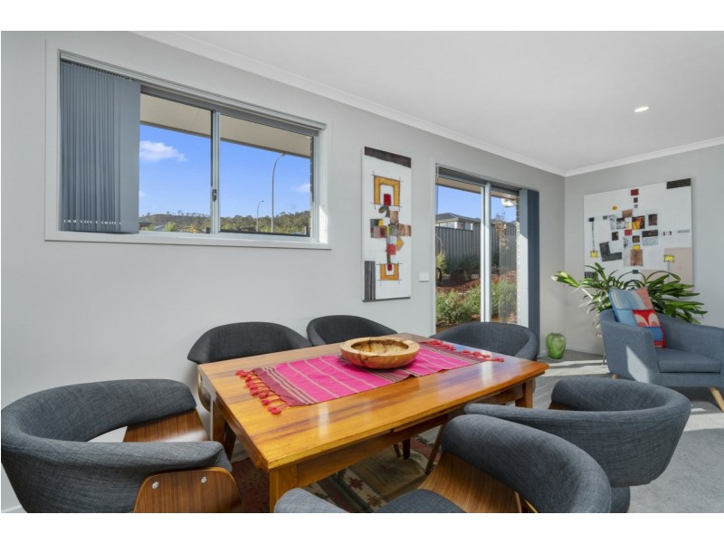 1/25 Mariah Crescent, Oakdowns TAS 7019