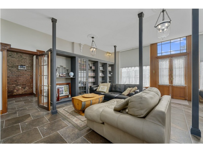 121 Main Street, Kempton TAS 7030