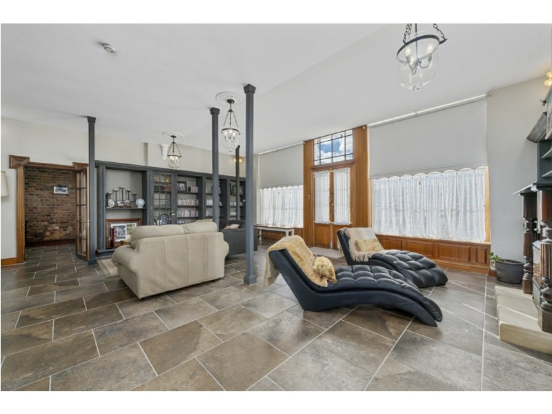 121 Main Street, Kempton TAS 7030