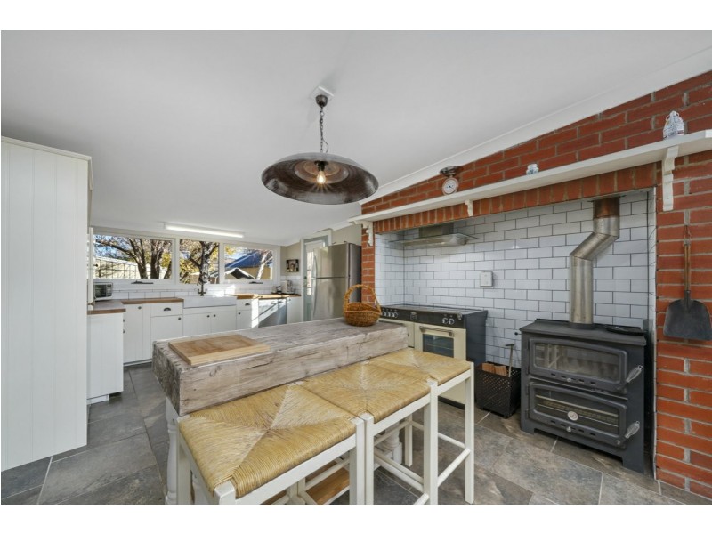 121 Main Street, Kempton TAS 7030