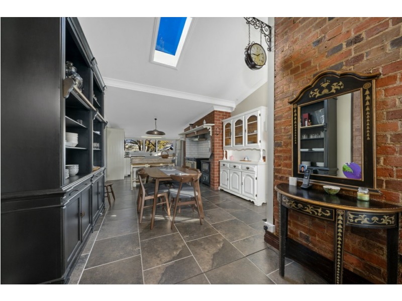 121 Main Street, Kempton TAS 7030