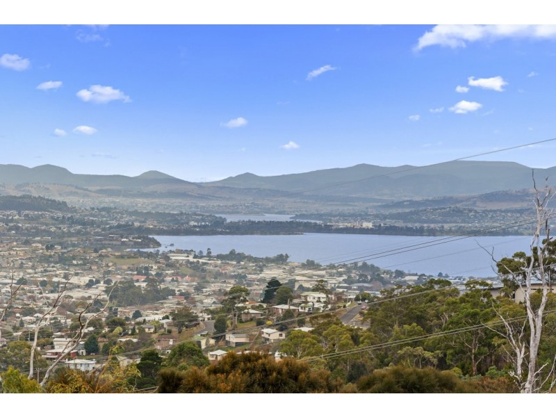 9 Castlereagh Court, Lenah Valley TAS 7008