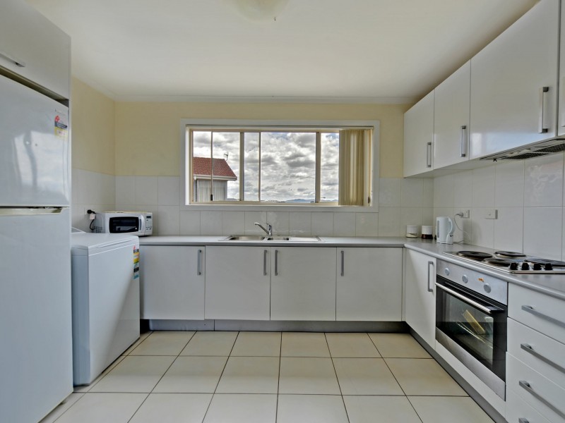 2/6 Birubi Place, Herdsmans Cove TAS 7030