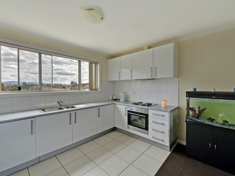 2/6 Birubi Place, Herdsmans Cove TAS 7030