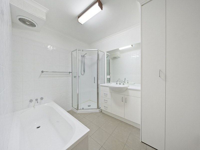 2/620 Sandy Bay Road, Sandy Bay TAS 7005