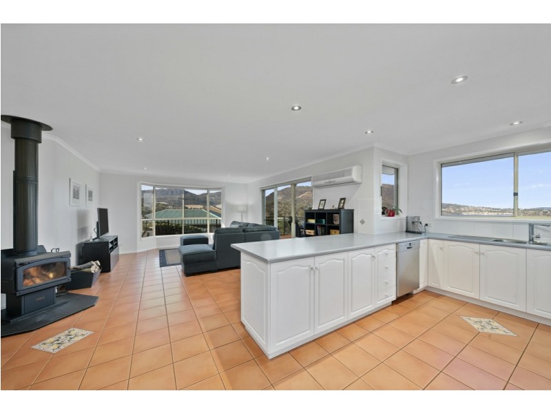 10 Grevillea Avenue, Old Beach TAS 7017