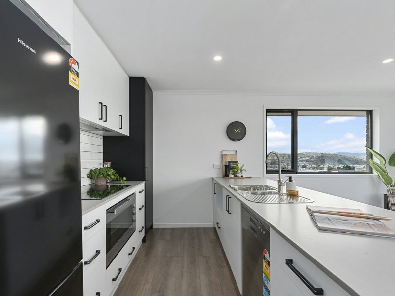 9/18 Carnegie Street, Claremont TAS 7011
