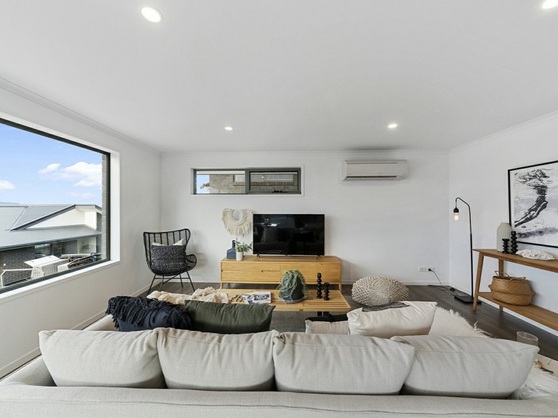 9/18 Carnegie Street, Claremont TAS 7011