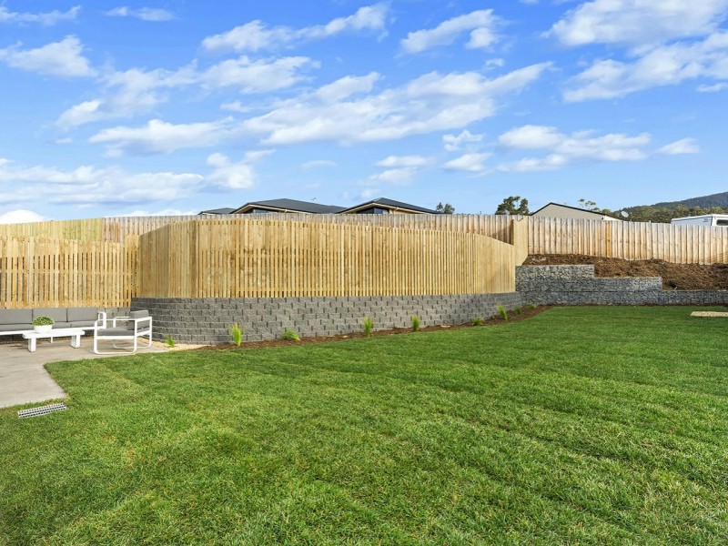 9/18 Carnegie Street, Claremont TAS 7011