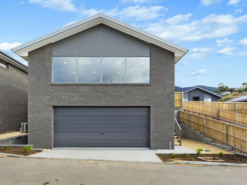 9/18 Carnegie Street, Claremont TAS 7011