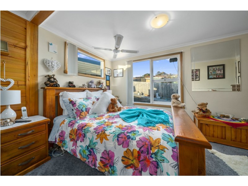 36 Binalong Road, Mornington TAS 7018