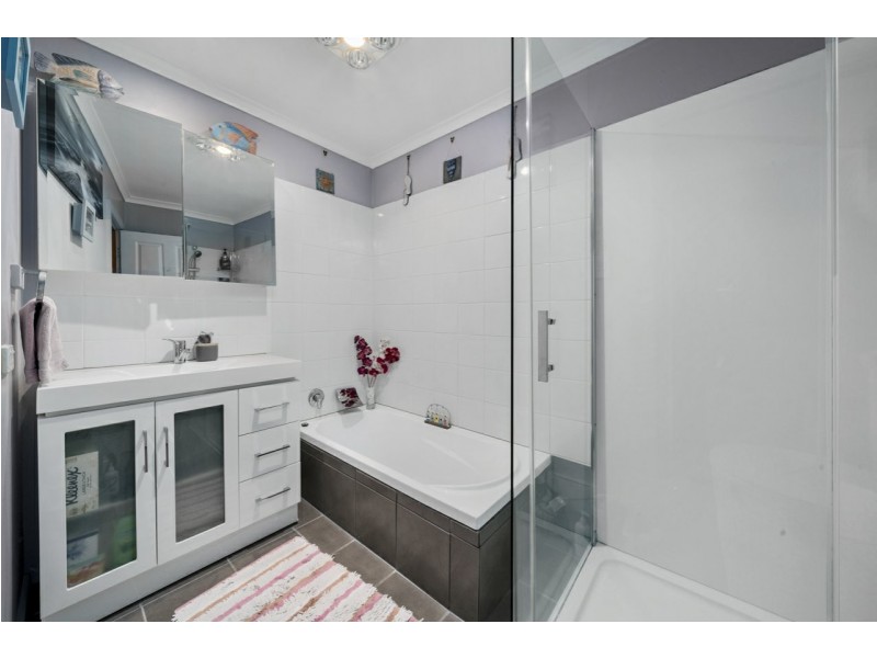 36 Binalong Road, Mornington TAS 7018