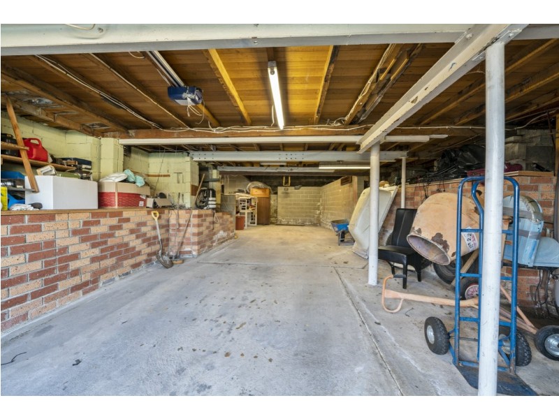 36 Binalong Road, Mornington TAS 7018