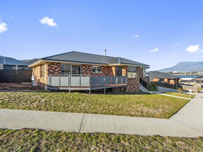 1 Calm Place, Old Beach TAS 7017