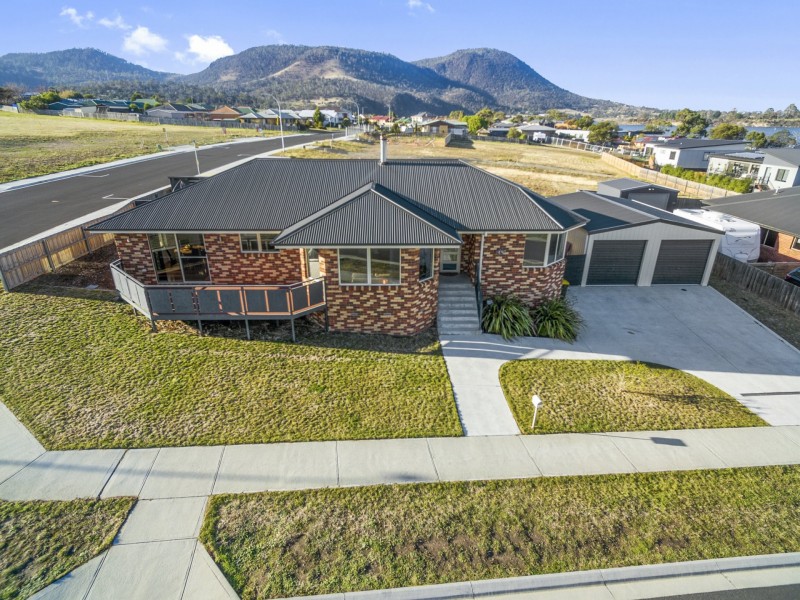 1 Calm Place, Old Beach TAS 7017