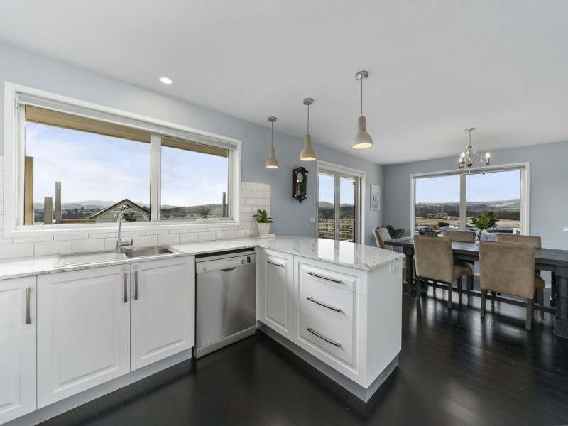 27 Riviera Drive, Old Beach TAS 7017