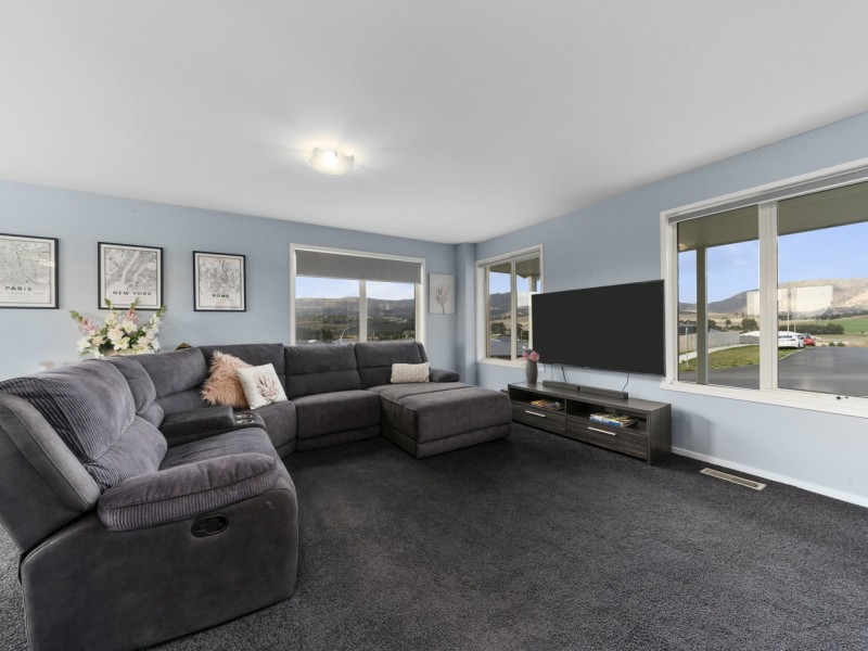 27 Riviera Drive, Old Beach TAS 7017