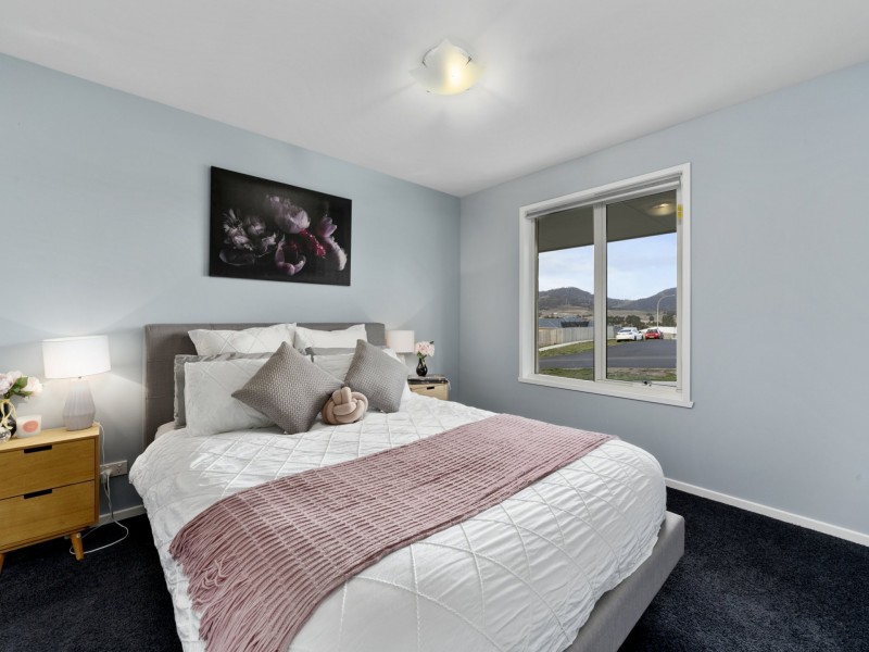 27 Riviera Drive, Old Beach TAS 7017