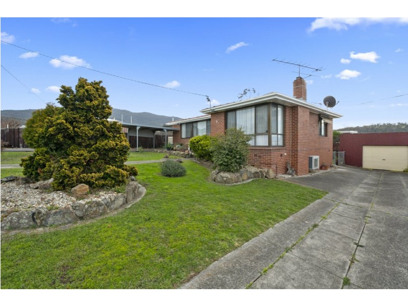 2 Eltham Place, Claremont TAS 7011