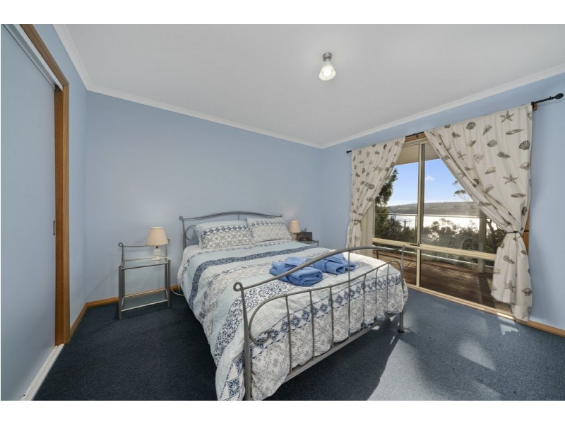 82 Barton Avenue, Triabunna TAS 7190