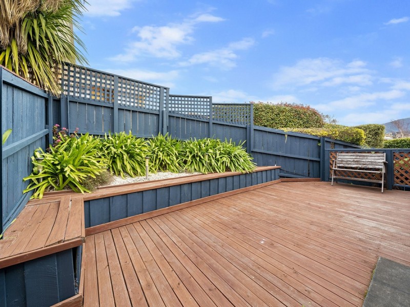 1/52 Rosehill Crescent, Lenah Valley TAS 7008