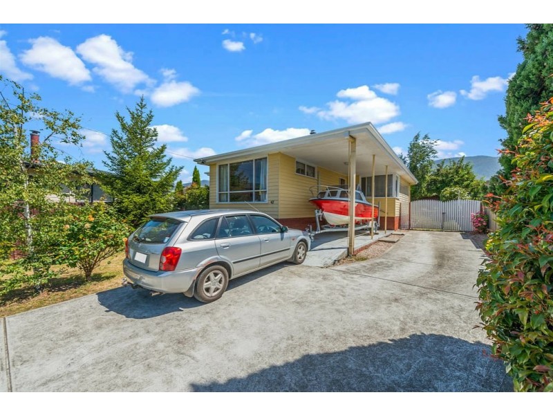 43 Hilton Road, Claremont TAS 7011
