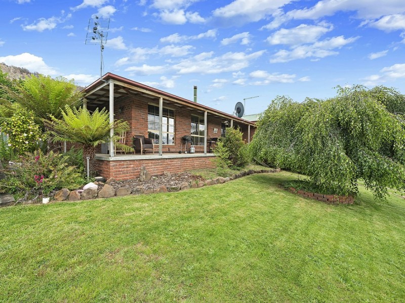 333 Top Swamp Road, Lachlan TAS 7140