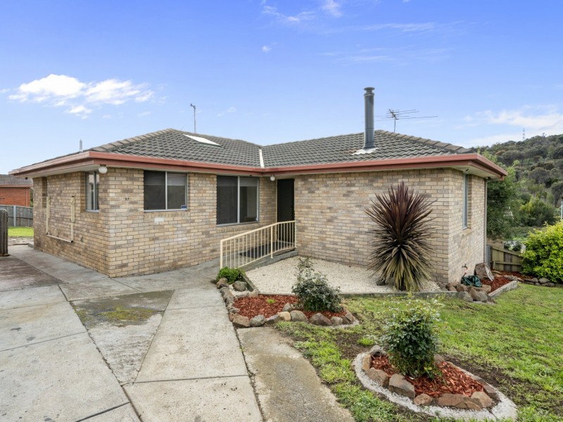 37 Viola Crescent, Gagebrook TAS 7030