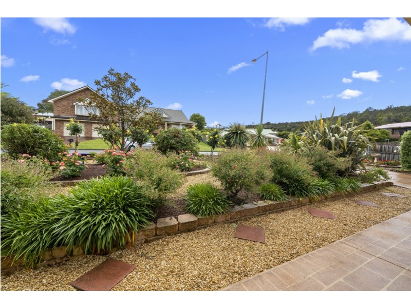 27 Clives Avenue, Old Beach TAS 7017