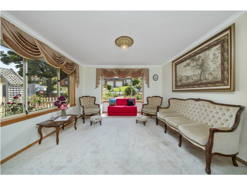 27 Clives Avenue, Old Beach TAS 7017