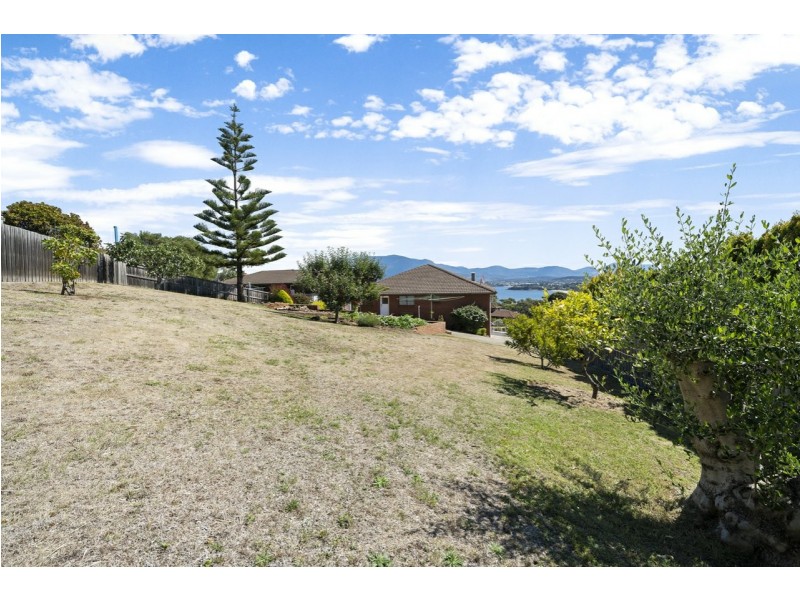 450 Oceana Drive, Howrah TAS 7018