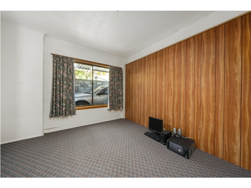 450 Oceana Drive, Howrah TAS 7018