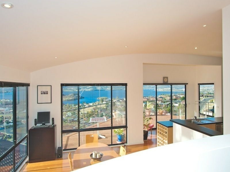 10 Nathan Street, Berriedale TAS 7011