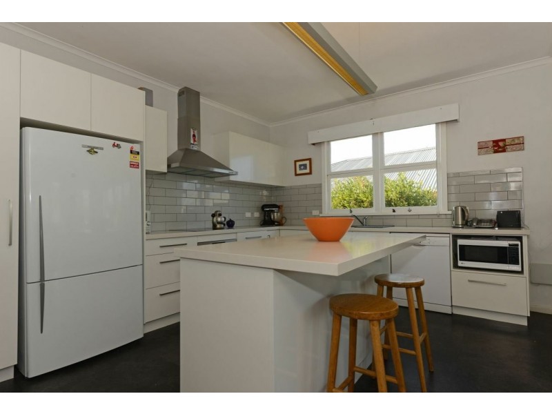 36 Burnside Avenue, New Town TAS 7008