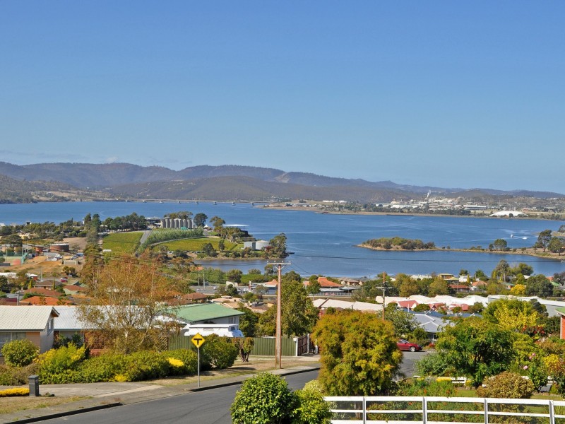 25 Danina Street, Chigwell TAS 7011