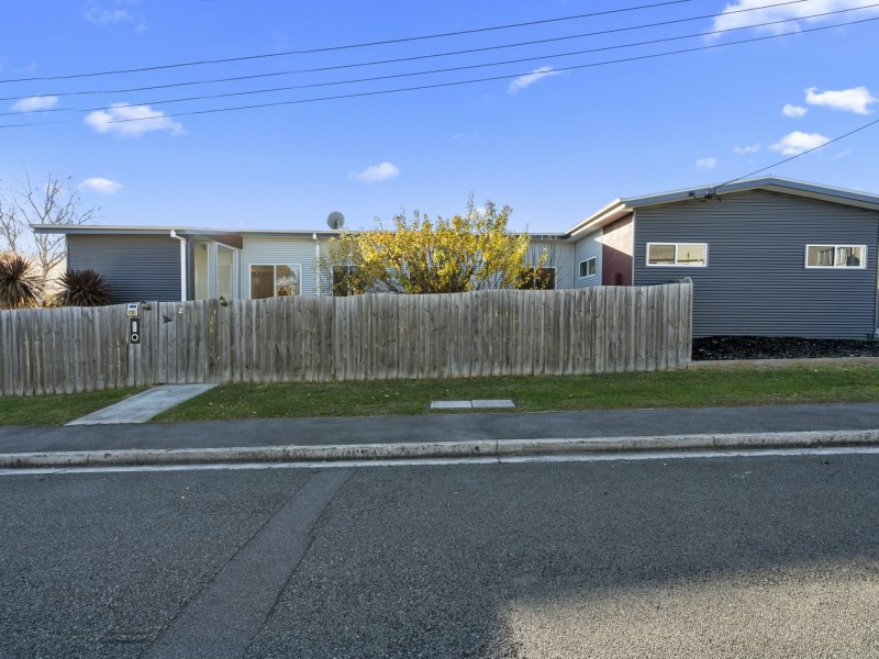 2 Amundsen Crescent, Warrane TAS 7018