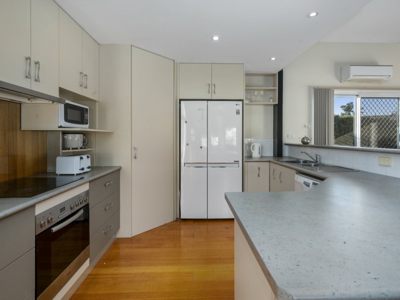 2 Amundsen Crescent, Warrane TAS 7018