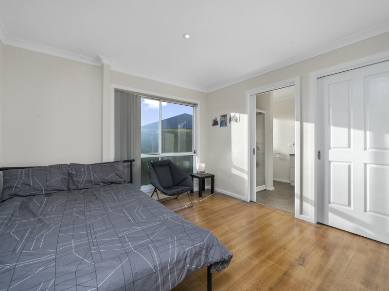 2 Amundsen Crescent, Warrane TAS 7018