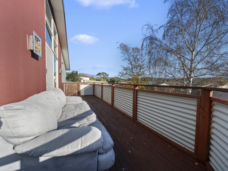 2 Amundsen Crescent, Warrane TAS 7018