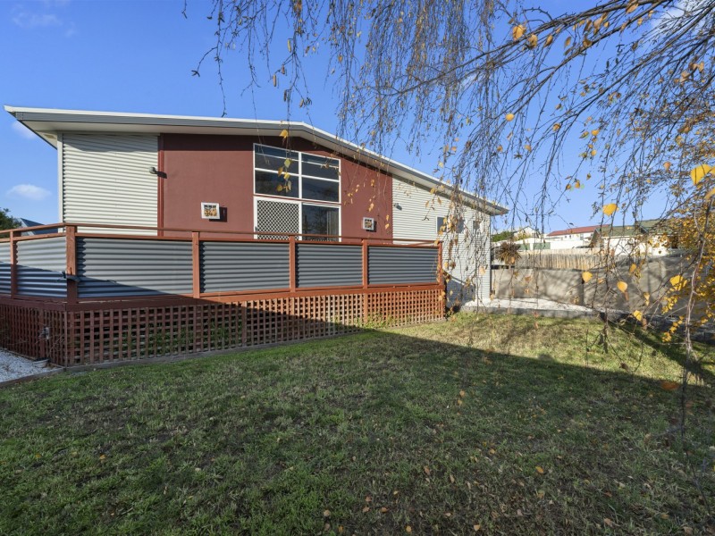 2 Amundsen Crescent, Warrane TAS 7018