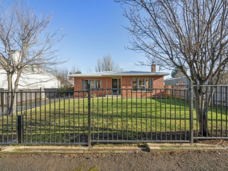 3 Queen Street, Bothwell TAS 7030