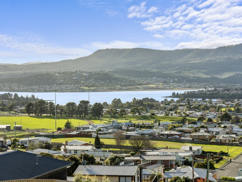34A Carnegie Street, Claremont TAS 7011