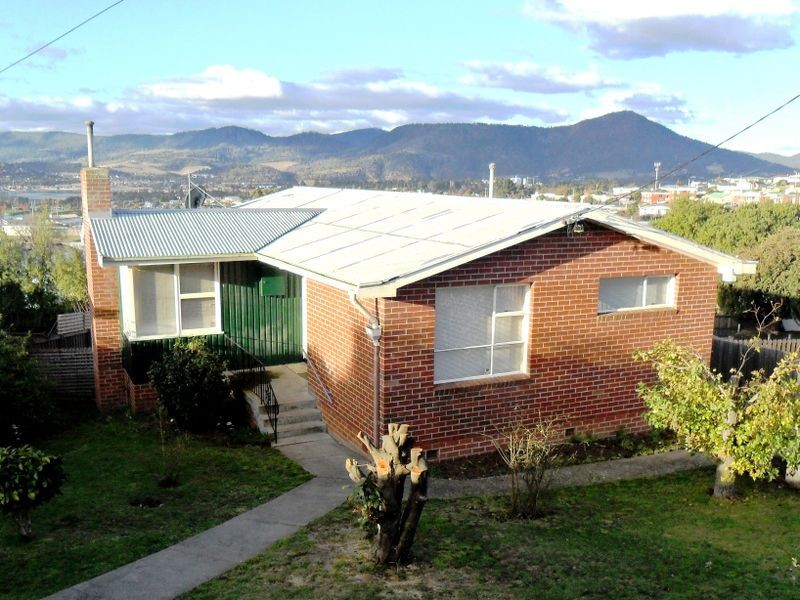 17 Carnegie Street, Claremont TAS 7011