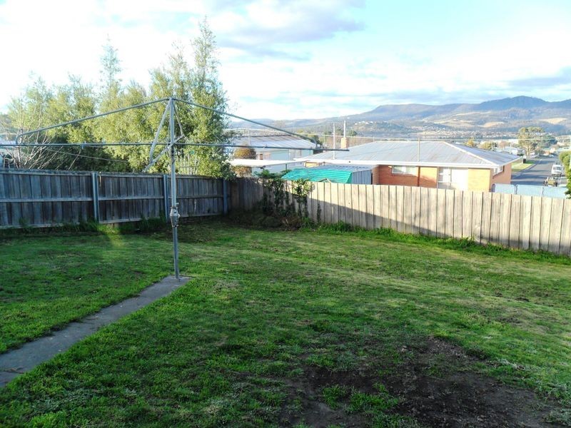 17 Carnegie Street, Claremont TAS 7011