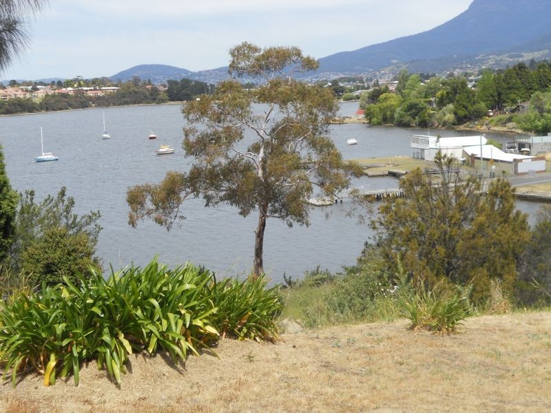 3 Wendourie Parade, Austins Ferry TAS 7011