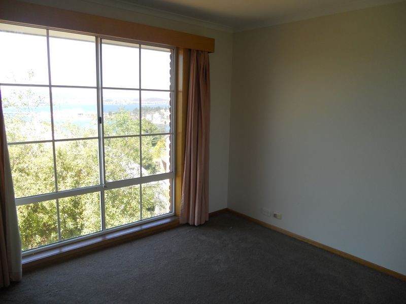 2/52 Lucinda Parade, Lutana TAS 7009